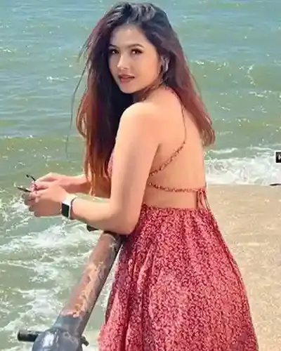 Call Girls in Etmadpur