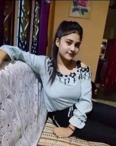 Escorts Service In Etmadpur