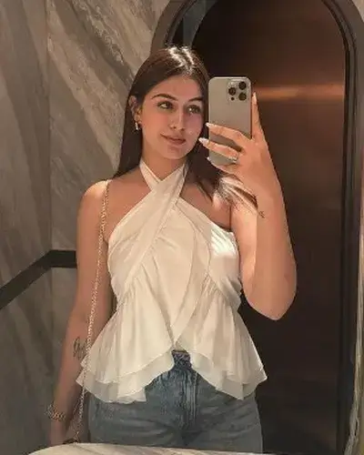 Escorts In Etmadpur